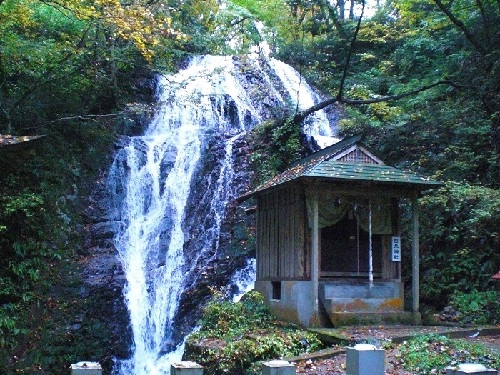 白糸神社